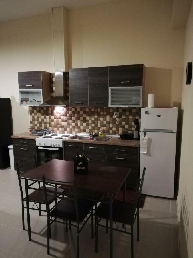 John'S Apartments เนอา มิคานิโอนา ภายนอก รูปภาพ